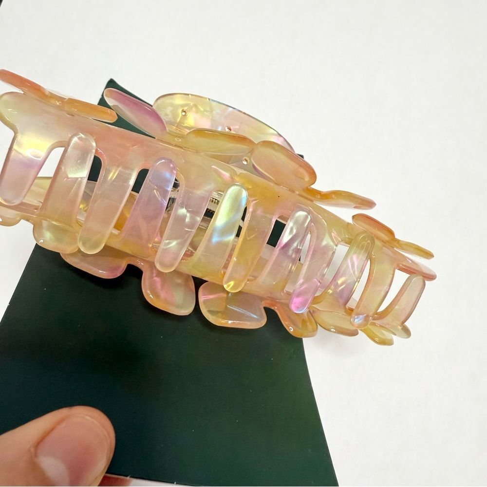 Wild Fable Hair Claw Clip NWT - Picture 2 of 3